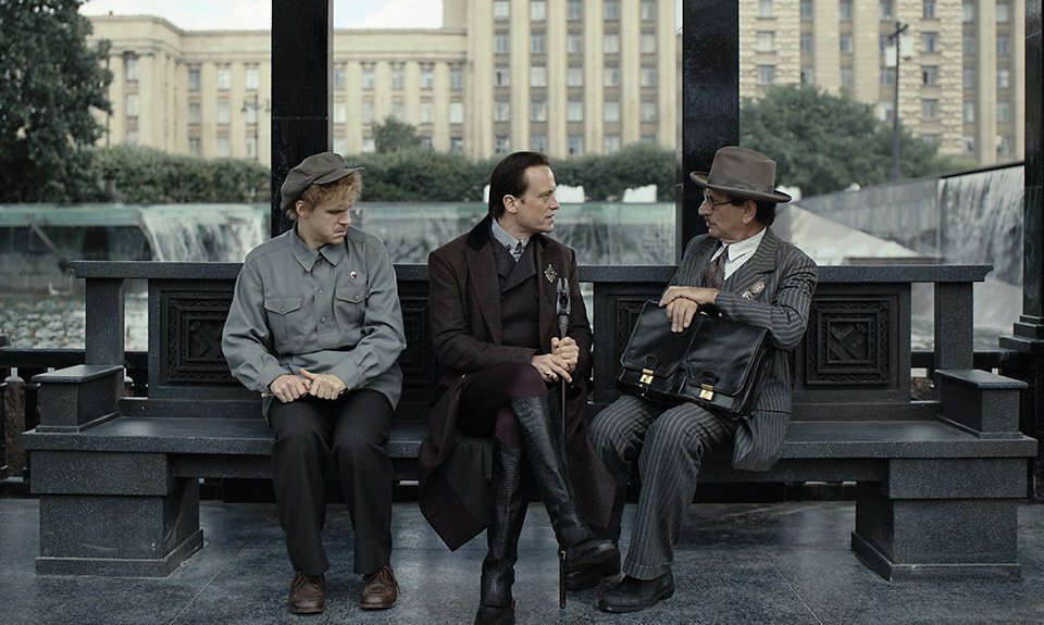 Иван Бездомный, Воланд и Берлиоз. Фото из открытых источников - https://goo.su/fH6tXG