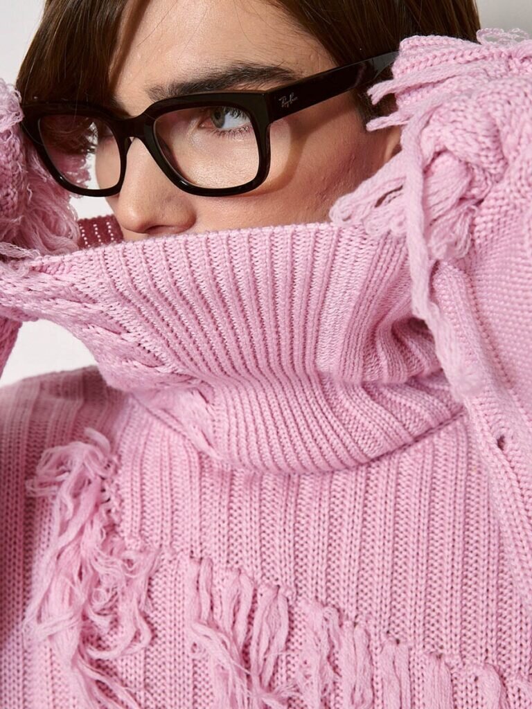 Свитер, Rogov, 20 000 рублей smirnov  📷
