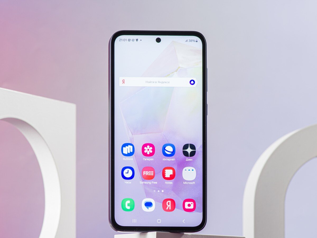    Обзор Samsung Galaxy A35: проще не значит хуже