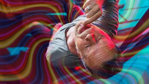 Эйфория - проявление действия дофамина, придает ощное и внезапное чувство восторга, радости, счастья