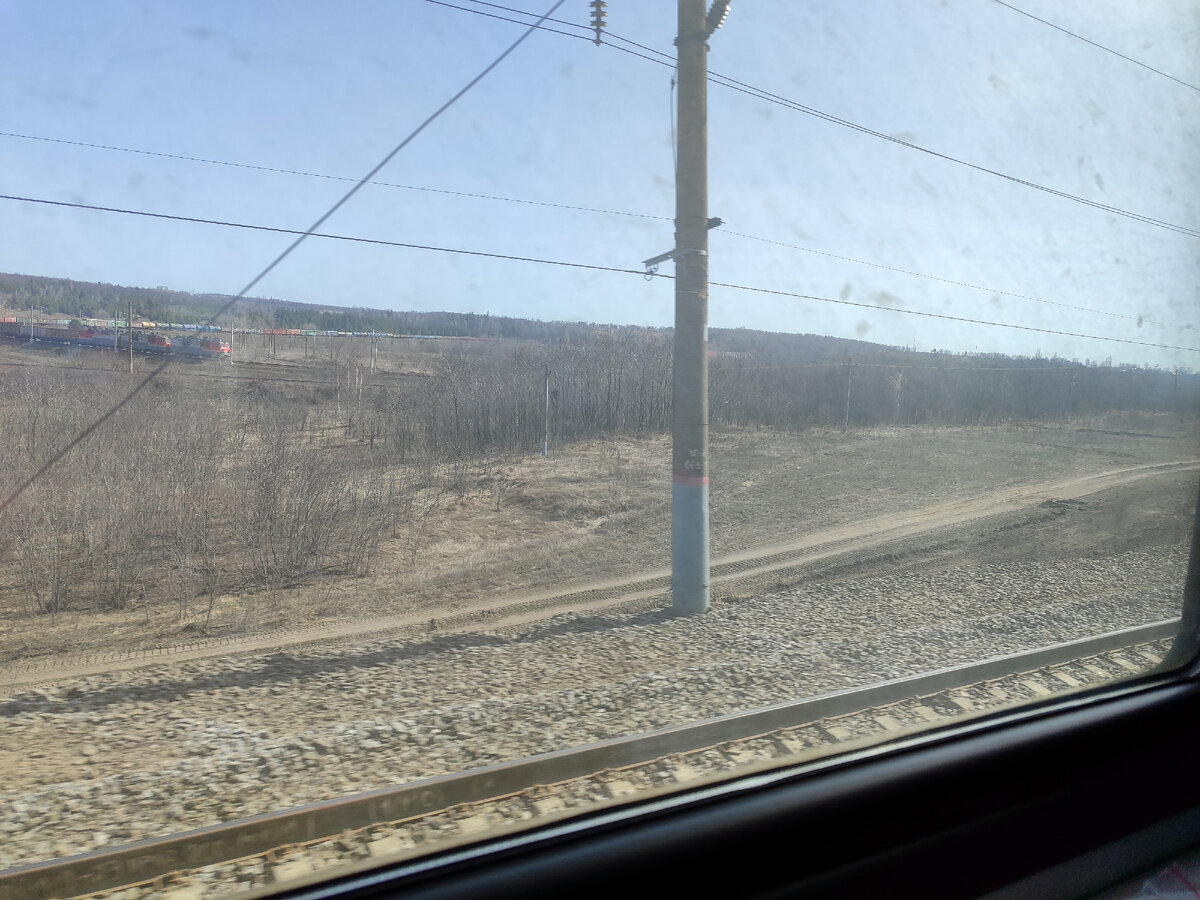 Широка страна моя родная. В Воронежской области уже вот такой пейзаж за окном. 