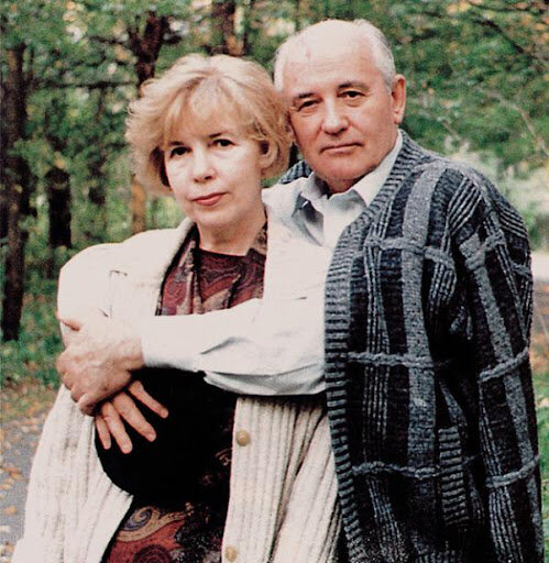 Супруги Горбачевы до конца жизни сохранили трепетное отношение друг к другу. Фото: najti-po-photo.ru