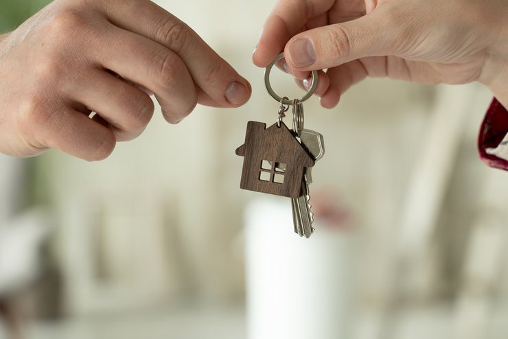 Картинка из интернета. https://voronezh.cian.ru/novosti-kak-proverjat-kvartiru-chtoby-ne-stat-zhertvoj-moshennikov-333824/