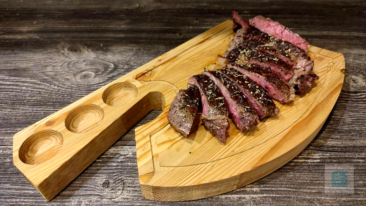 Стейк Рибай «Родные Места» из Перекрёстка, готовим дома на сковородке.