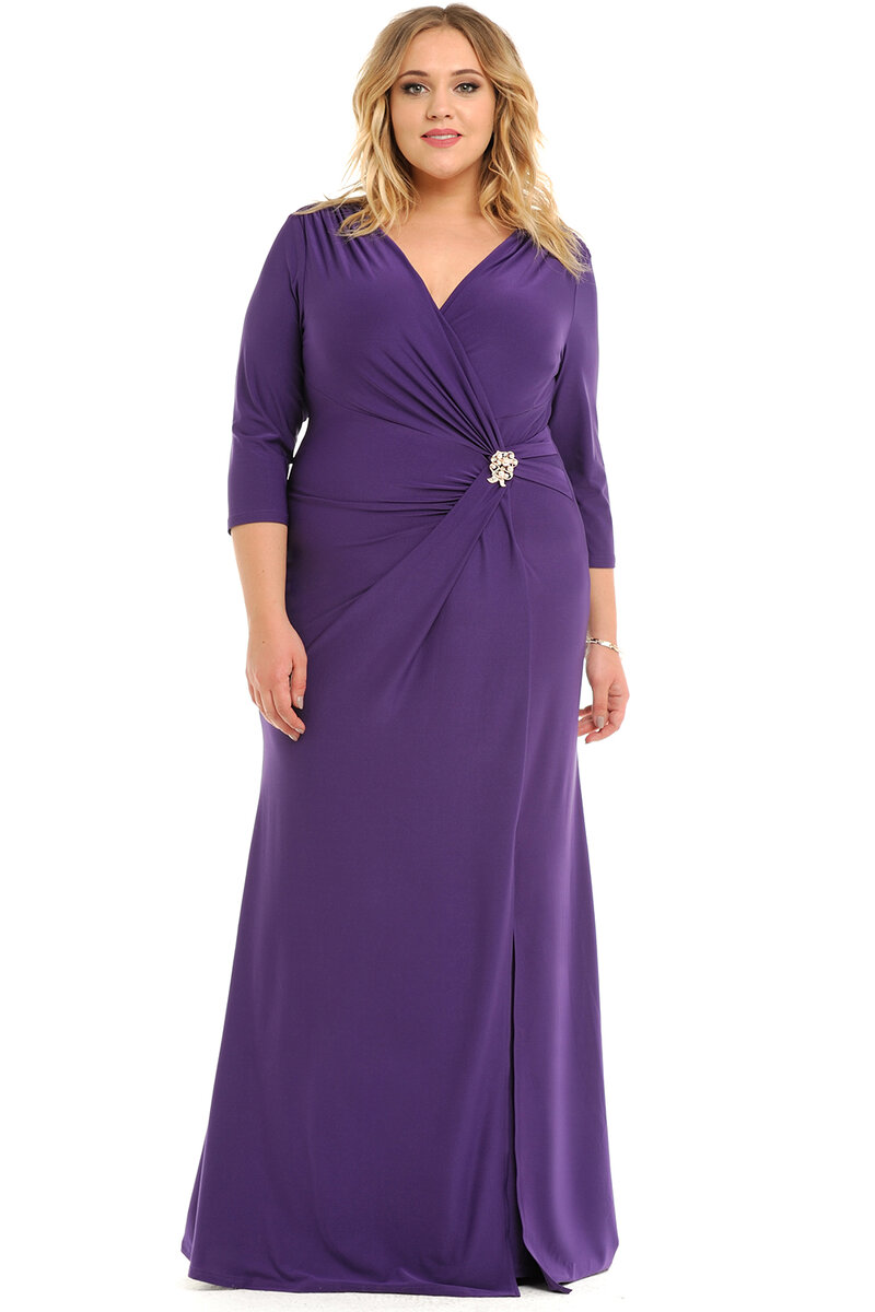 валберис платья для женщин недорогие. платье летнее женское. летние платья для крупных женщин. женщина в платье. платье женское олси 1605028/4.