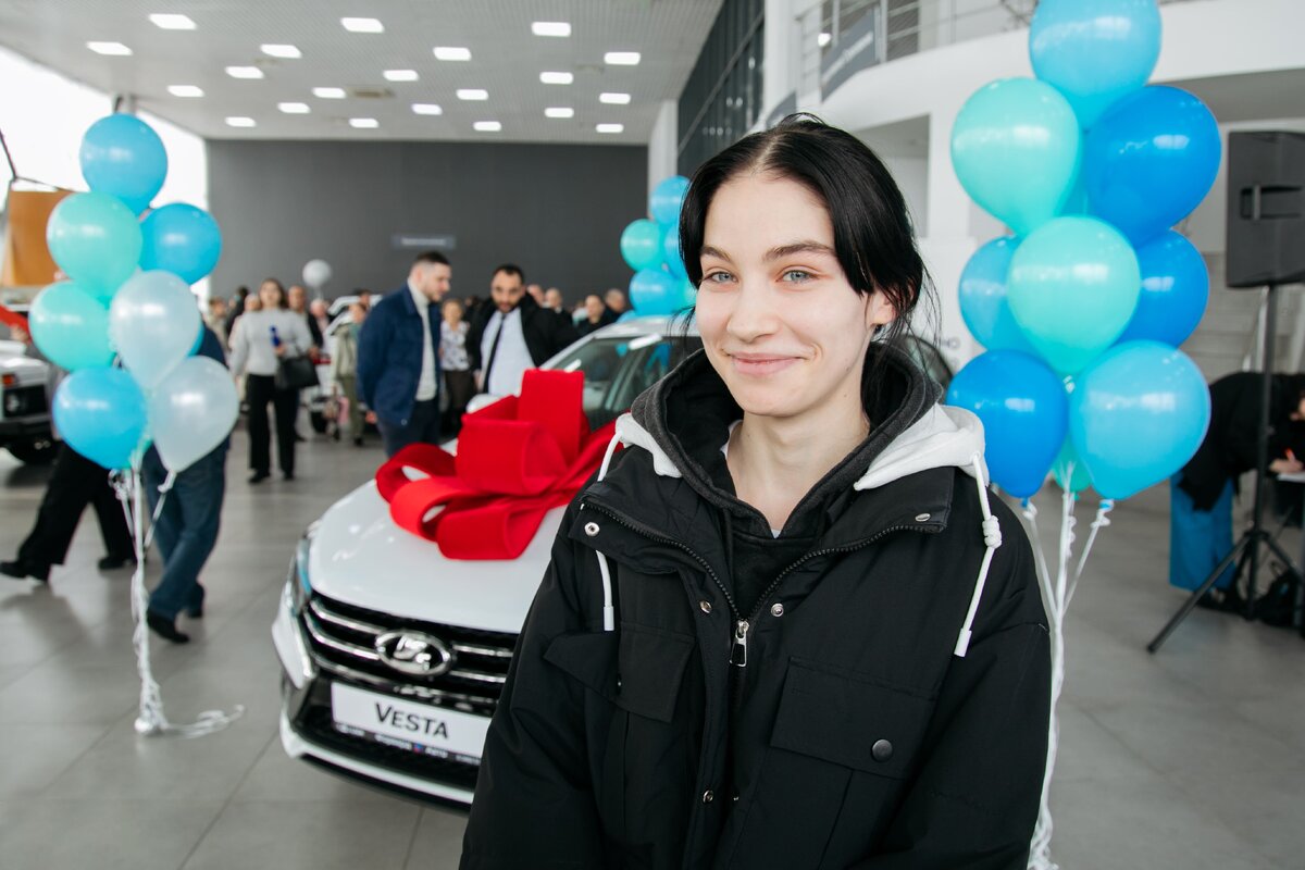 В Сургуте вручили автомобили 27 победителям викторины «Достижения Югры» |  Сургутская Трибуна | Новости Сургута и Югры | Дзен