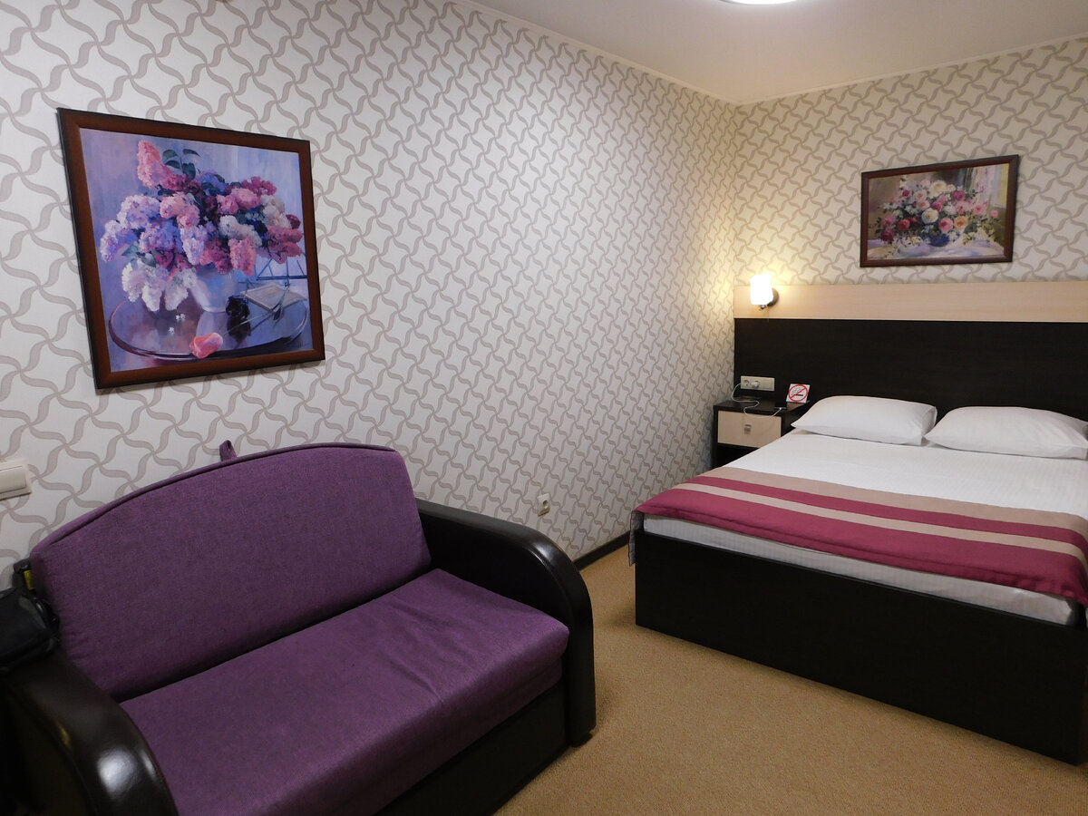 Сейчас у тёти Наташи налаженная жизнь и спокойный быт. Но нажитого благополучия она в один момент может лишиться. Фото автора.