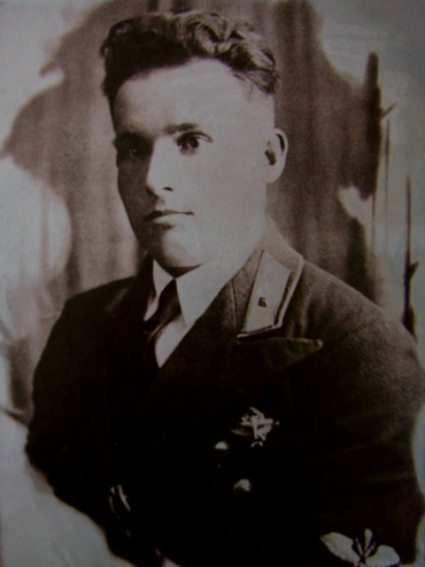 Павел Камозин после окончания авиационной школы в 1938 году. Источник фото - https://kamozin100.ucoz.net/index/kamozin_p_m/0-4