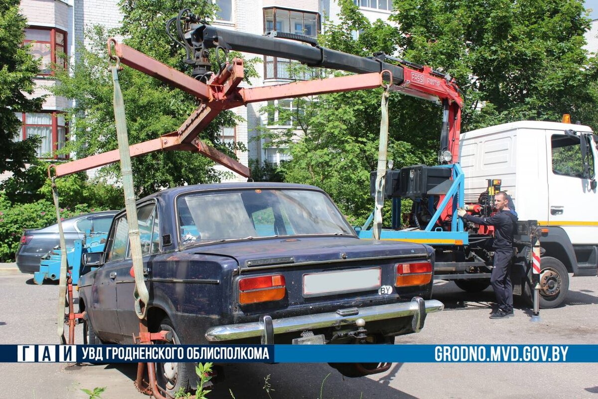 Какая судьба ждет брошенные в белорусских дворах автомобили | Новости Гродно  s13.ru | Дзен