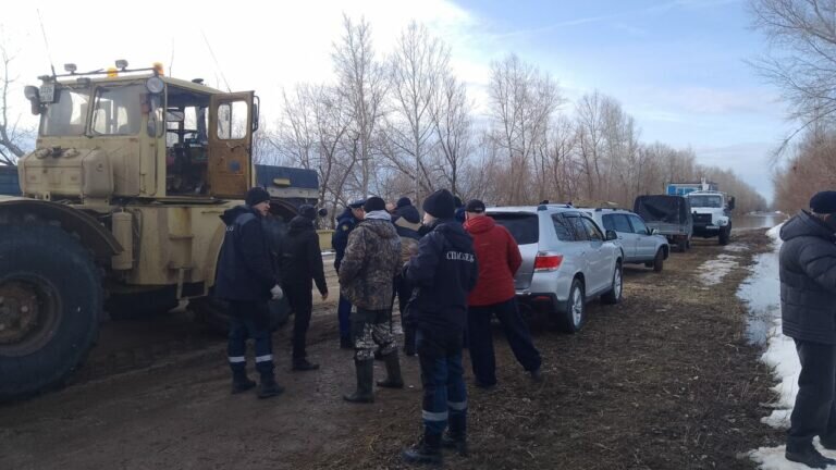    Из-за паводка три села в Соль-Илецком округе остались без электричества Белов Михаил Александрович