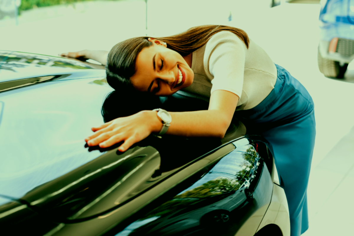 Водитель с любимым железным другом