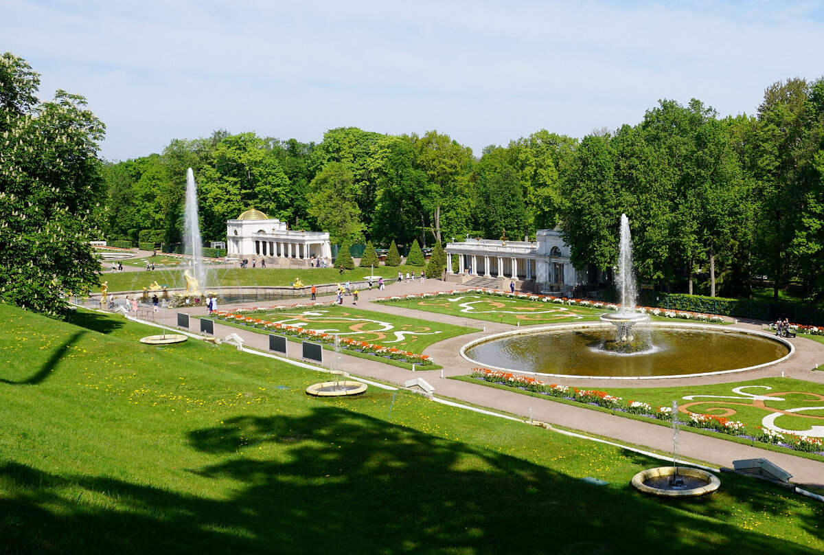 Нижний парк. Ансамбль центральной части. Фото автора.