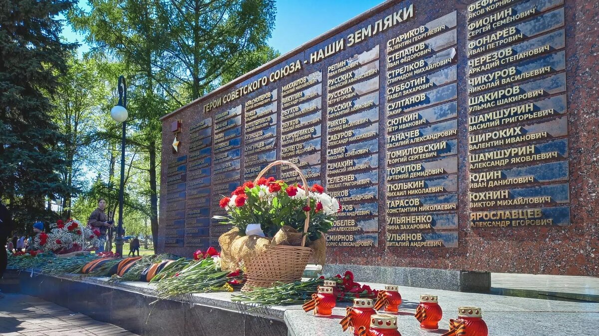     Партия КПРФ предлагает ежегодно платить детям военного времени в Нижегородской области по пять тысяч рублей. Инициатива появилась в базе законопроектов регионального парламента в марте.