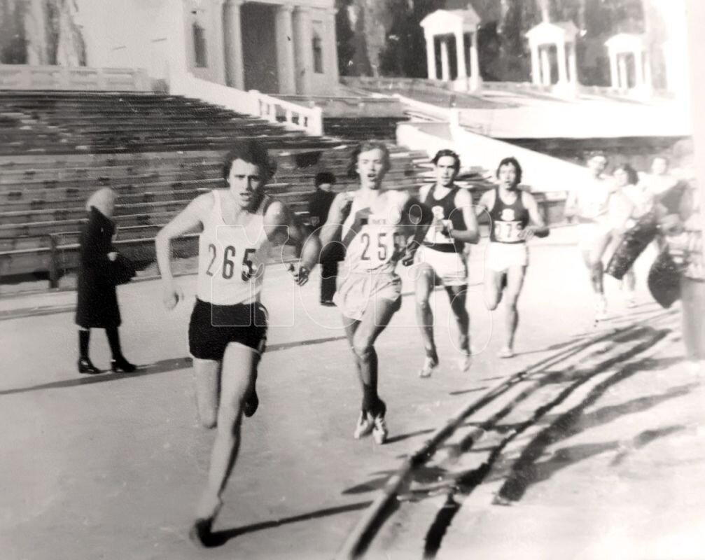   Владимир (№ 265) на всероссийских студенческих соревнованиях легкоатлетов. Фото: из архива героя публикации