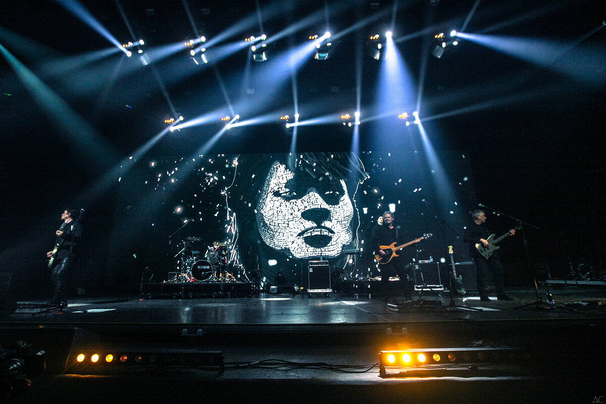 Обещали несколько памятных концертов, но в итоге группа Кино сейчас турит по России