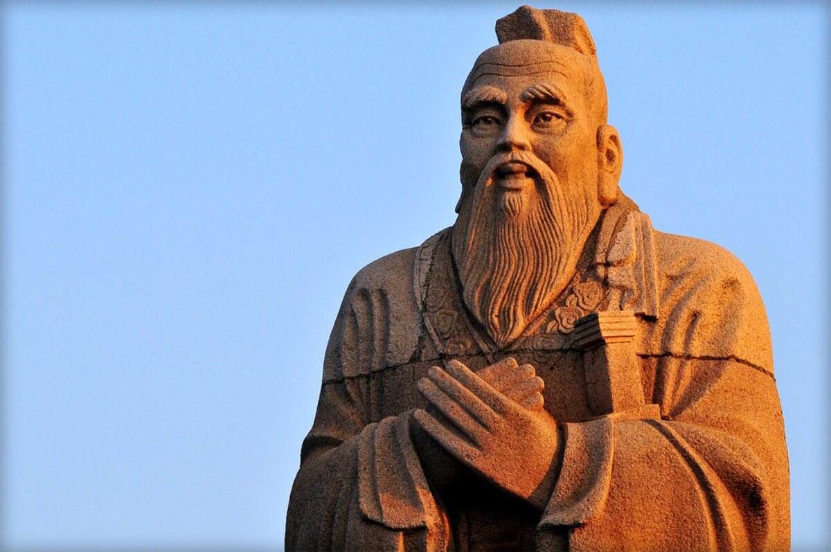 Конфуций, китайский философ и учитель, жил более двух тысячелетий назад, но его учение и мудрость продолжают находить отклик у людей по всему миру.-2
