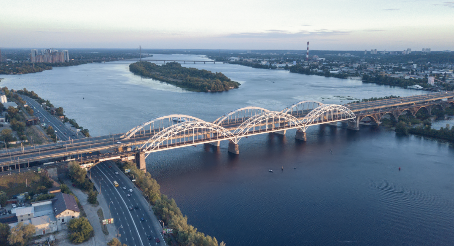 Мост в Балтиморе. Стоковое фото.