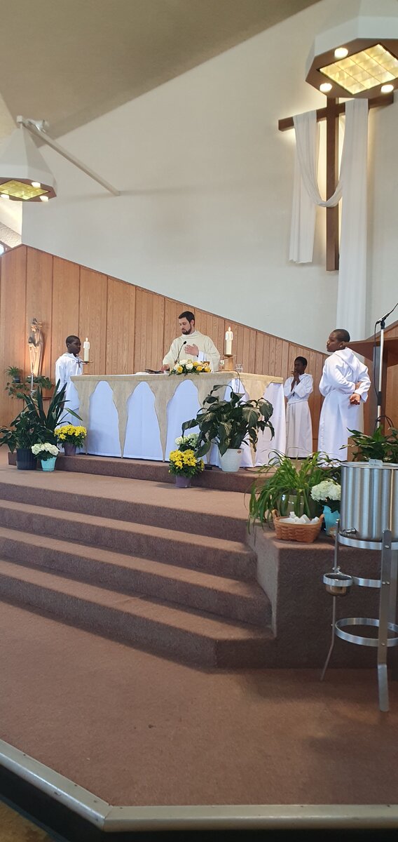 Вы видите примерный этнический состав современного Квебека)