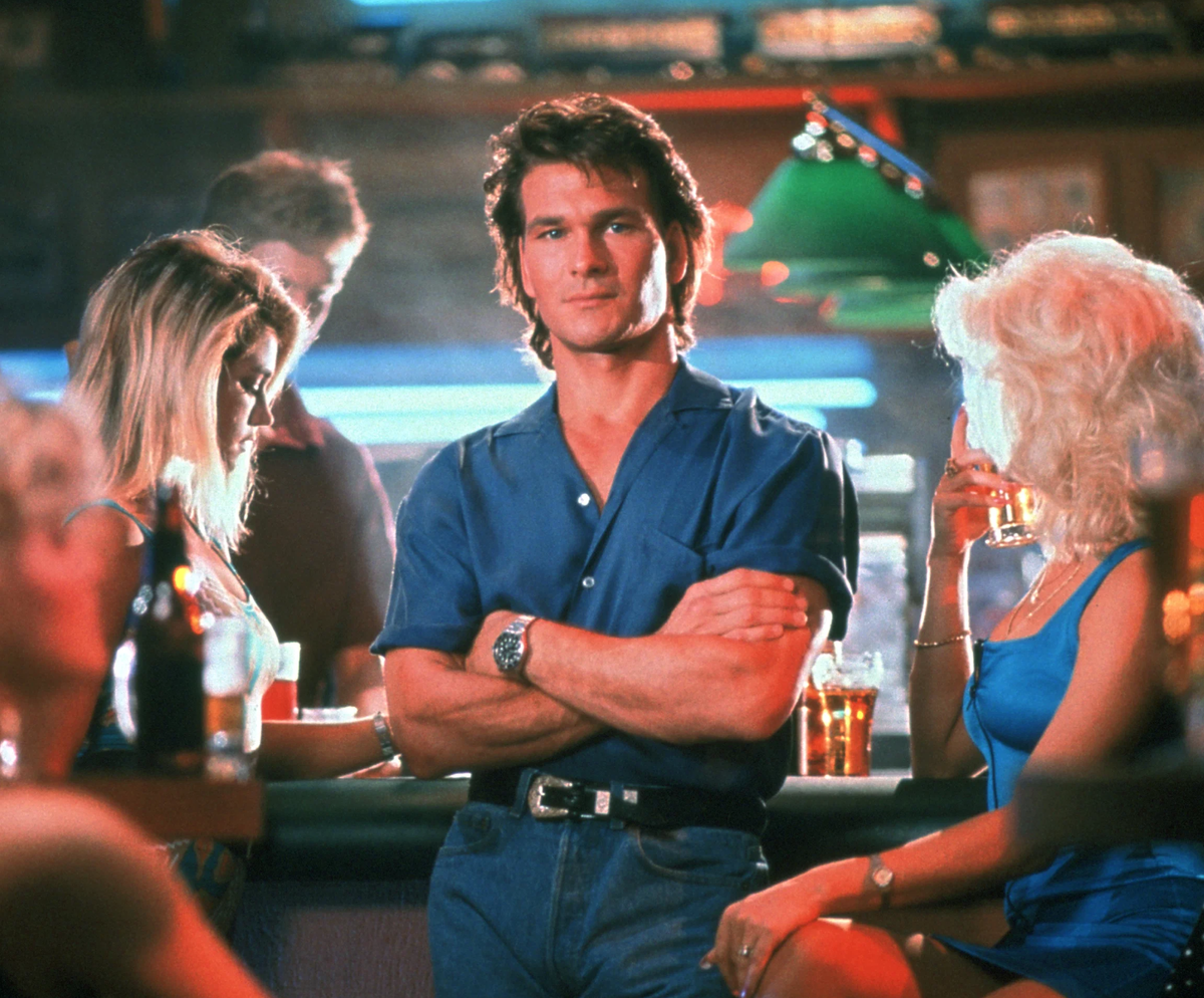 А жизнь моя как придорожное. "Придорожная закусочная" / "Road House" (1989),. Патрик Суэйзи дом у дороги.