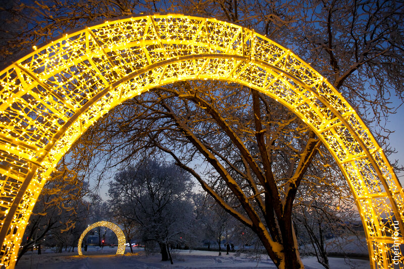    Конструкции оставят на разделительной полосе между Дворцом металлургов и "Кванториумом".