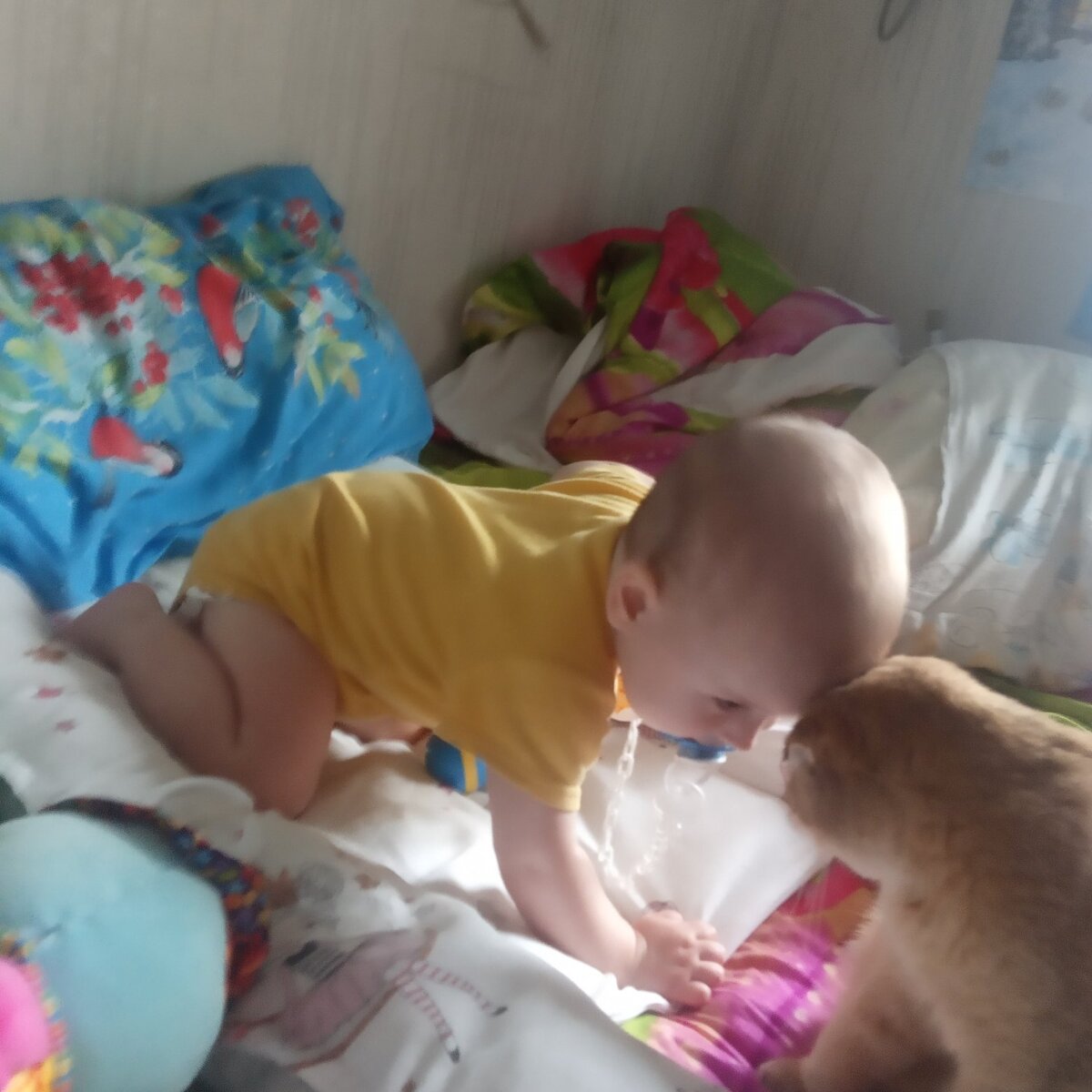 Это они чуть раньше. Всегда друг друга понимали