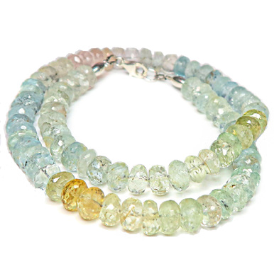 Бусы из берилла