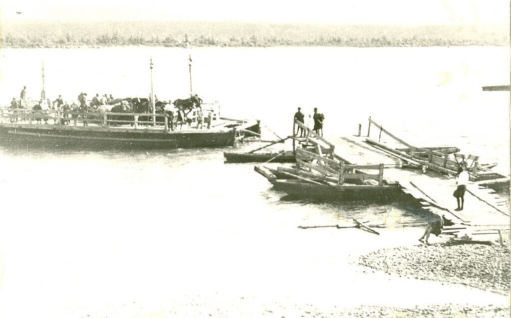 От Пристани отчалит теплоход | Газета "Грани" Новосёловский район | Дзен