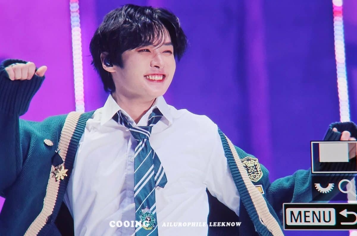 Stray kids hello. Hello stranger stray kids обложка. Stray kids hello. Hello stranger дорама. Stray kids hello.