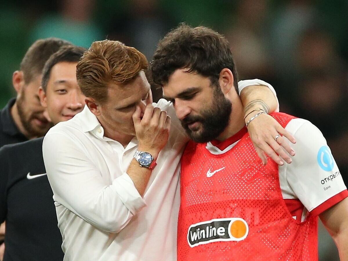    Гильермо Абаскаль и Георгий Джикия© РИА Новости / Виталий Тимкив