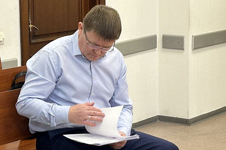    В Ново-Савиновском районном суде Казани продолжили рассмотрение уголовного дела в отношении начальника финансового отдела АО «Татэнергосбыт» Марселя Зиннатуллина