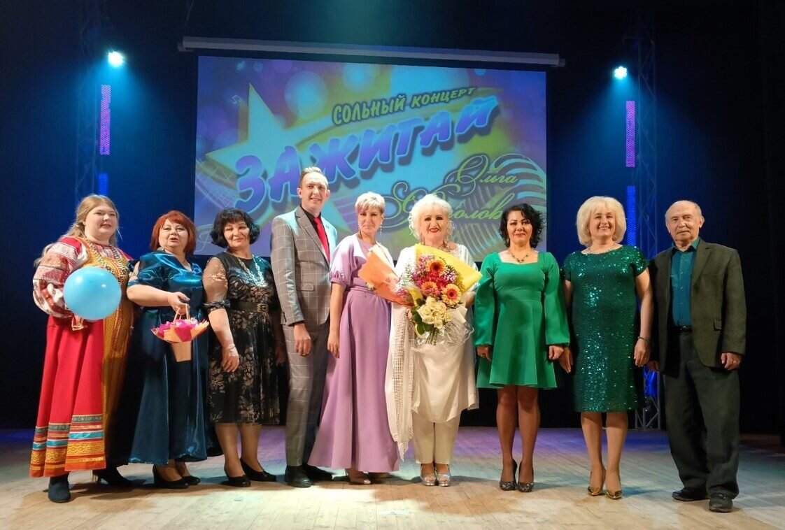 Они вчера зажигали в Каменке...