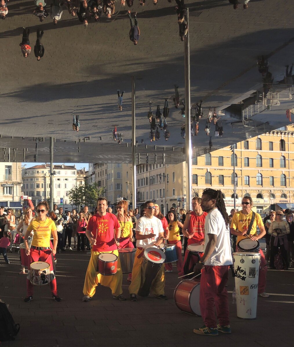 Барабанщики Марселя, май 2014