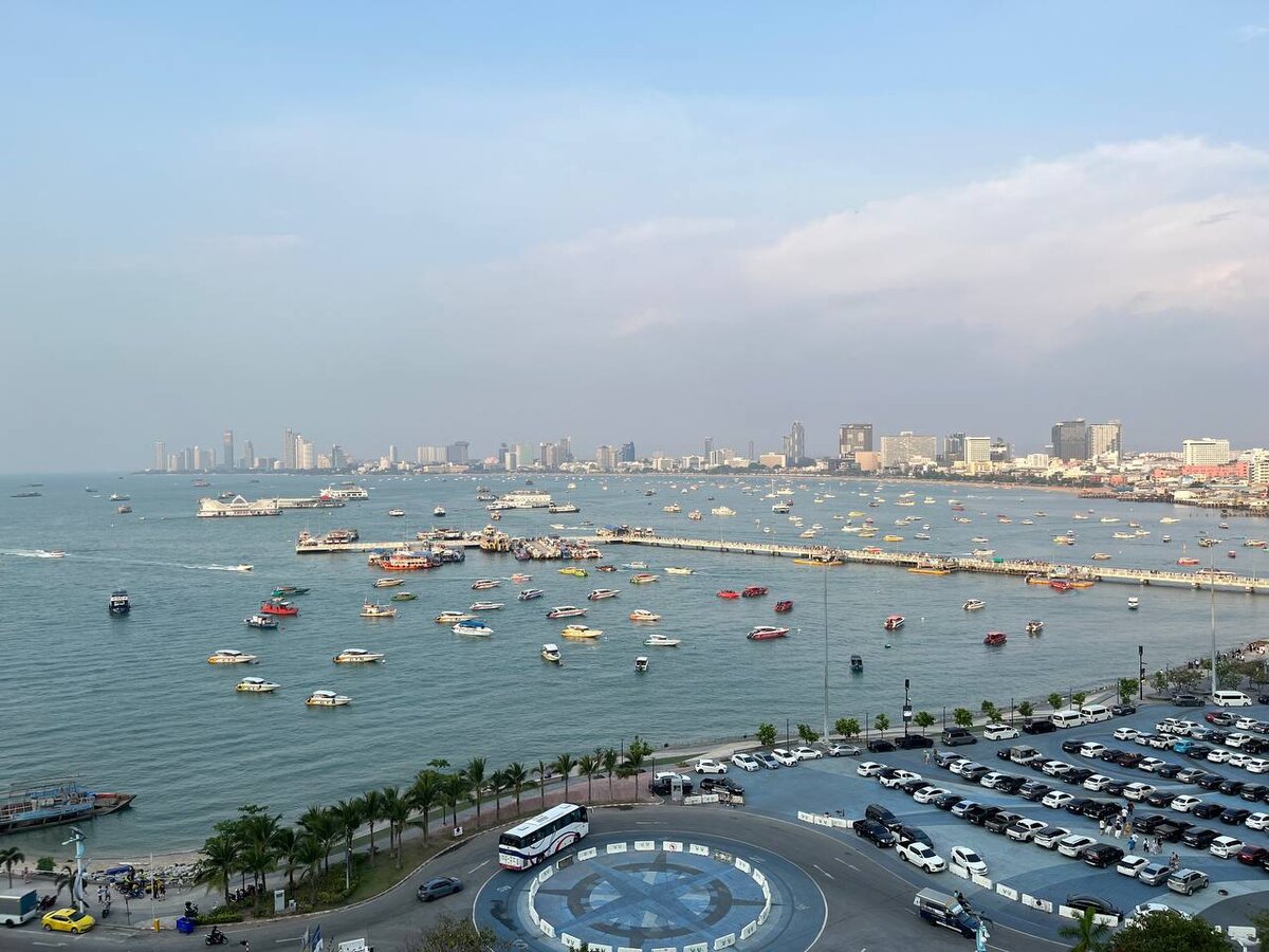 Вид с обзорной площадки в Паттайе