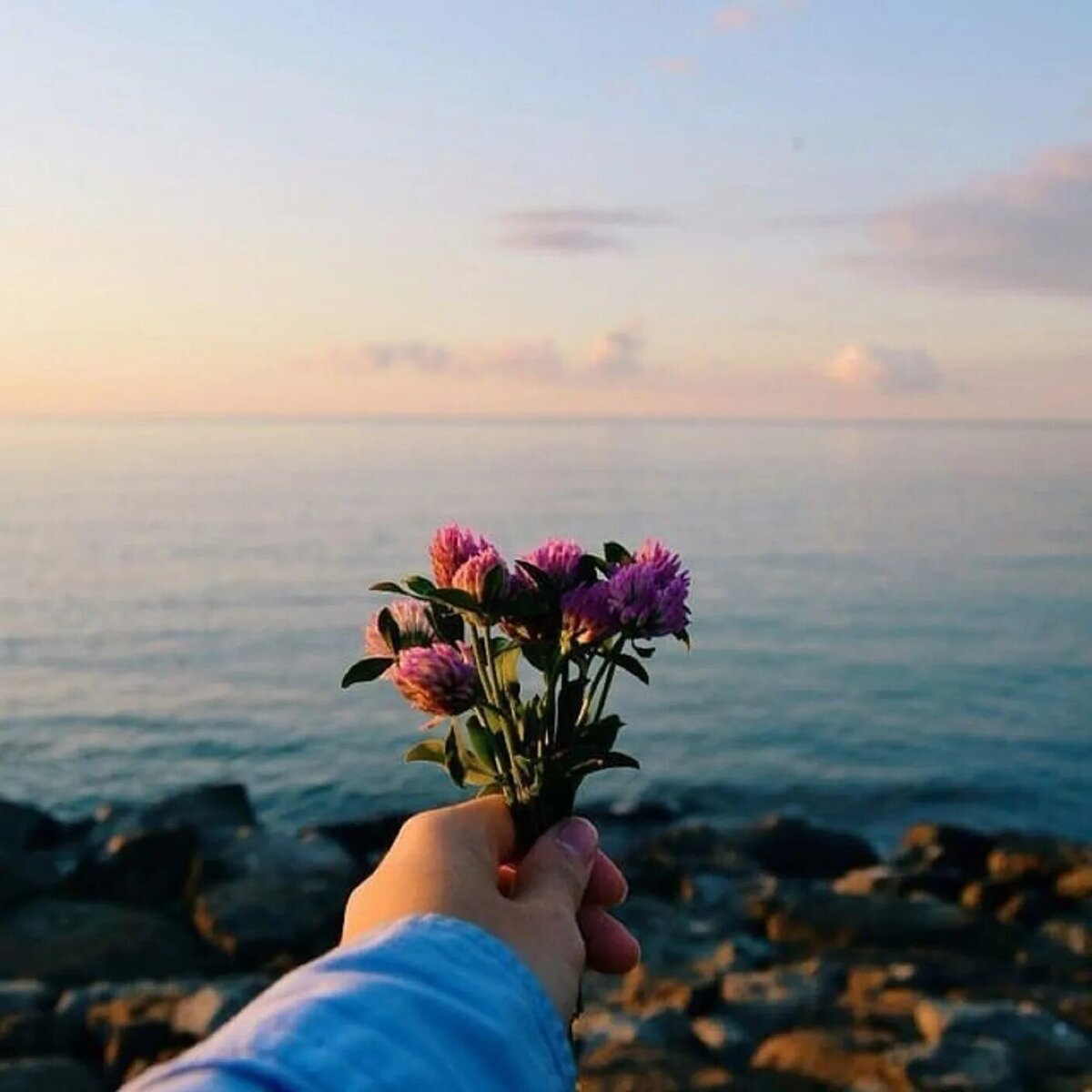 всем весны и тепла ..