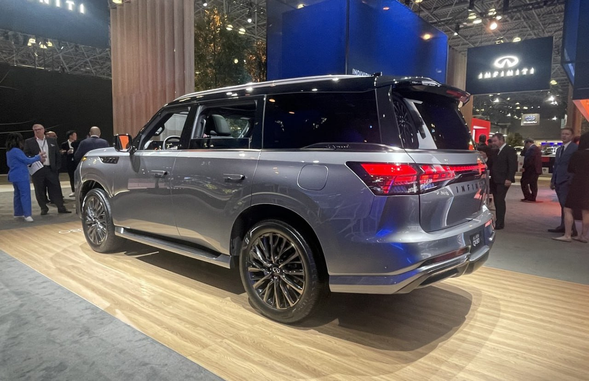 Инфинити qx80 2024 новая модель. Инфинити qx80 2023. Инфинити внедорожник 2023. Infiniti qx80 2024 новое поколение. Новый инфинити qx80 2020.