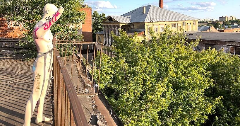 Важно не допустить, чтобы подросток в поиске укрытия от повседневного кошмара нашёл его в плену иллюзий и галлюцинаций.  