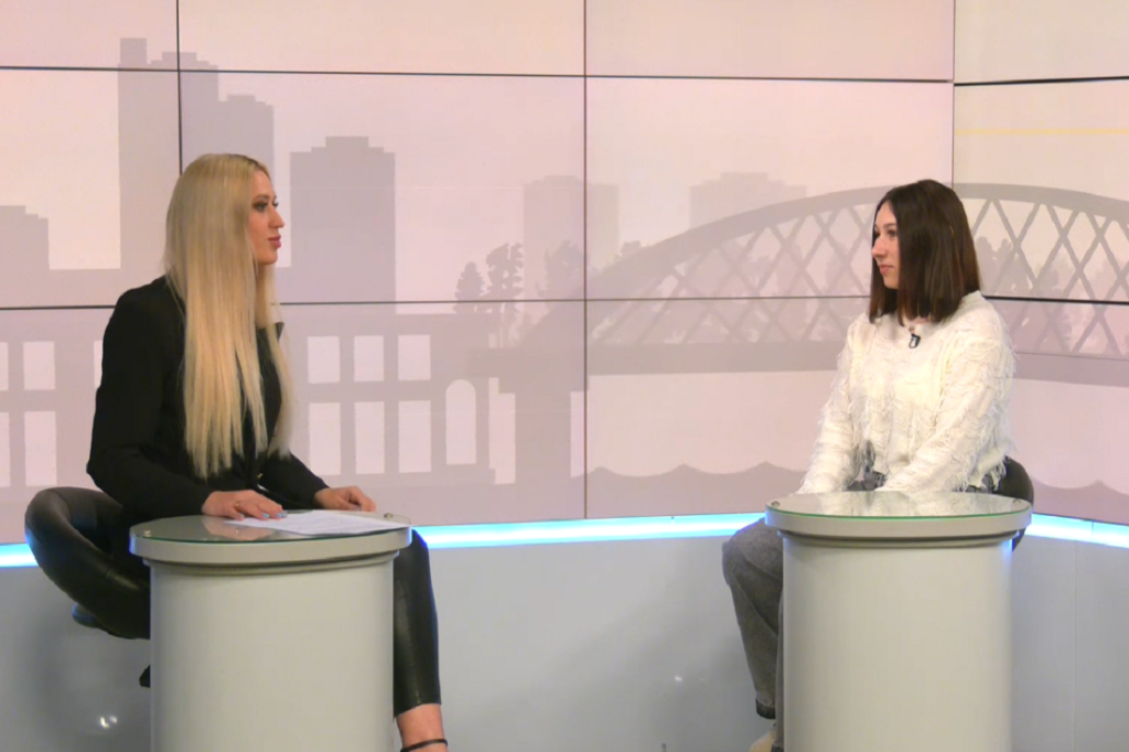 Екатерина Карпенко и Виктория Гончарова. Скриншот: видео nsknews.info