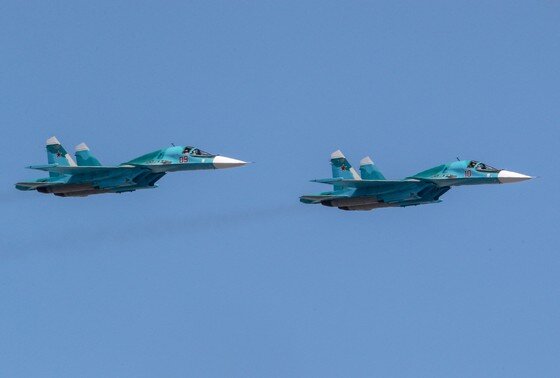    Фронтовые бомбардировщики Су-34