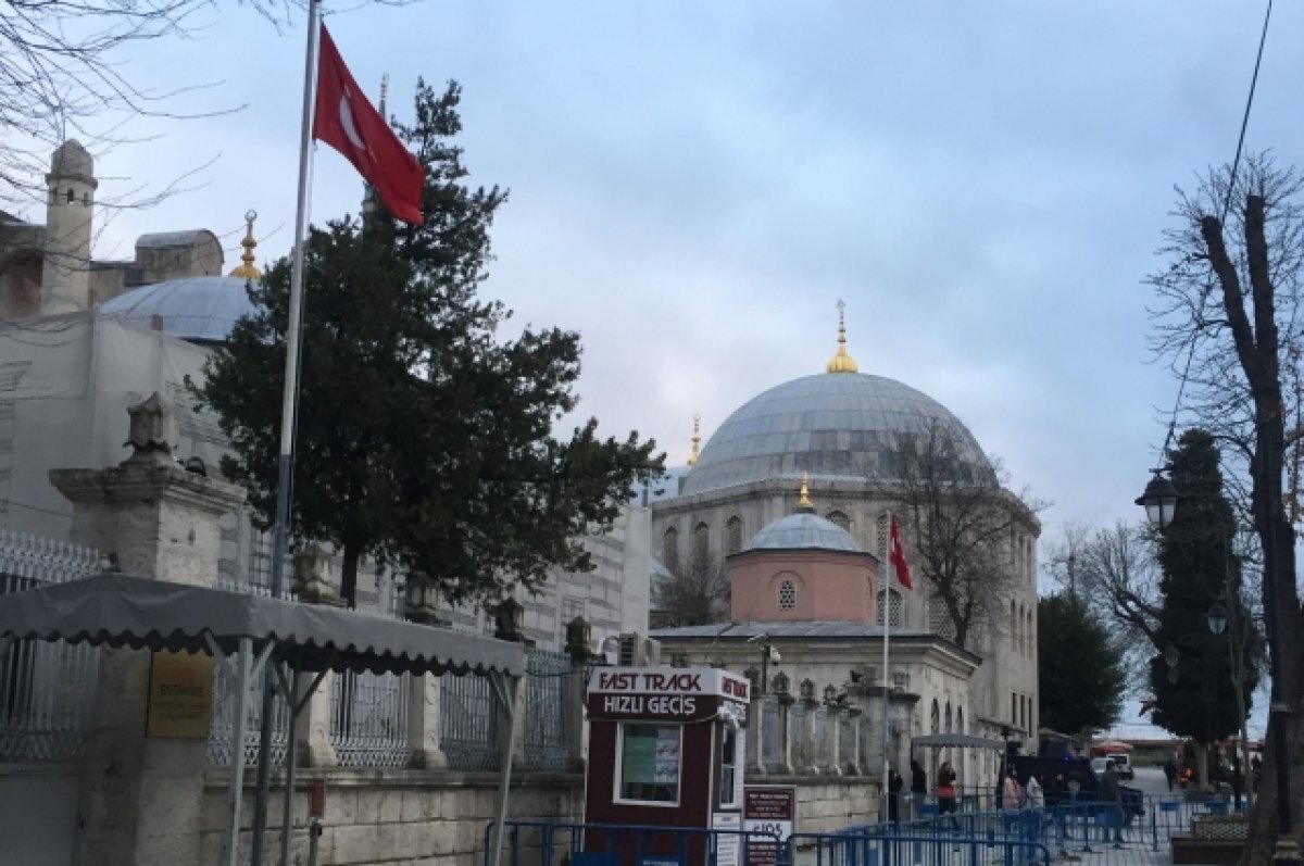    Оппозиционная партия в Турции получила руководство над 35 городами