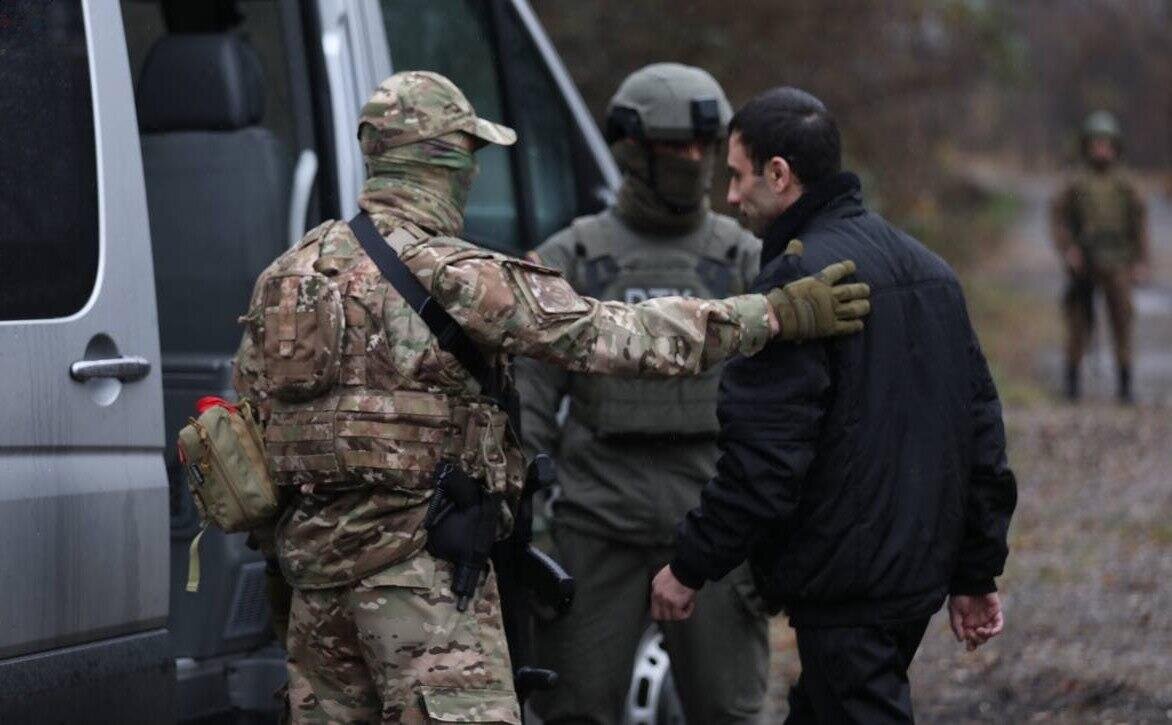 Армянские пленные возвращаются из Азербайджана на родину © Photo:Aze media