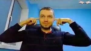 Судебный пристав арестовал счета и активы родственников экс-депутата Вадима Белоусова и бывшего губернатора Челябинской области Михаила Юревича на 100 трлн руб. по иску Генпрокуратуры России о взыскании имущества «Макфы» и аффилированных компаний в интересах государства. Об этом пишет ТАСС со ссылкой на постановление пристава об обеспечительных мерах. 
Как следует из документа, арестованы активы Максима Чигинцева, зятя Белоусова, на шести рублевых, в евро и долларах счетах, открытых в «Цифра банке». «Общая сумма наложения ареста на денежные средства должника составляет 100 трлн руб.», – сказано в постановлении пристава. 
Кроме того, арестованы 100% акций ряда компаний, включая «Первый хлебокомбинат», «Макфа», «Смак», «Новая пятилетка», «Долговское» (акции принадлежат Наталье Петрашевой, Наталье Юревич и частной кипрской компании «Сула Гранти ЛТД»), принадлежащие родственнице Юревича и зятю Белоусова акции «Челябинскоблгаза», а также акции «Арком» и ЧАО «Каланчакский комбинат хлебопродуктов» (принадлежат нидерландской MGC International B.V.).