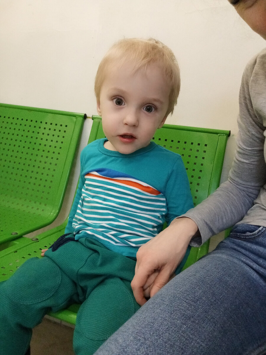 Приключения Леона и его ноги! | Наташка и двойняшки | Дзен