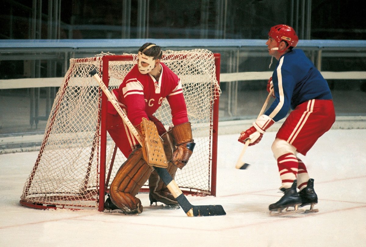 Фото с яндекс.картинки (на тренировке сборной страны)