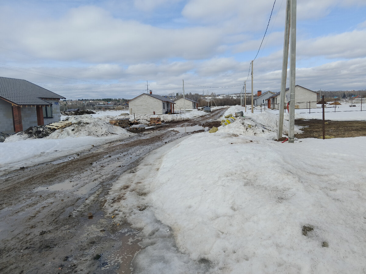 Наша улица выглядит пока что как то так