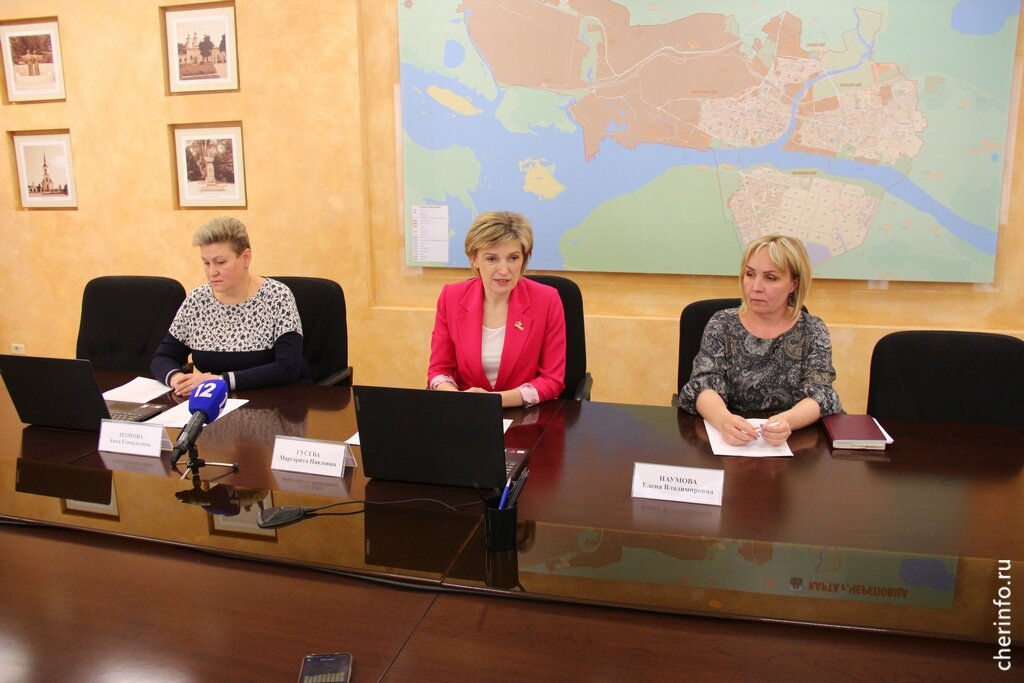    В конкурсе 24 номинации, участвовать могут жители домов, предприятия, учреждения, организации, школы и детсады.