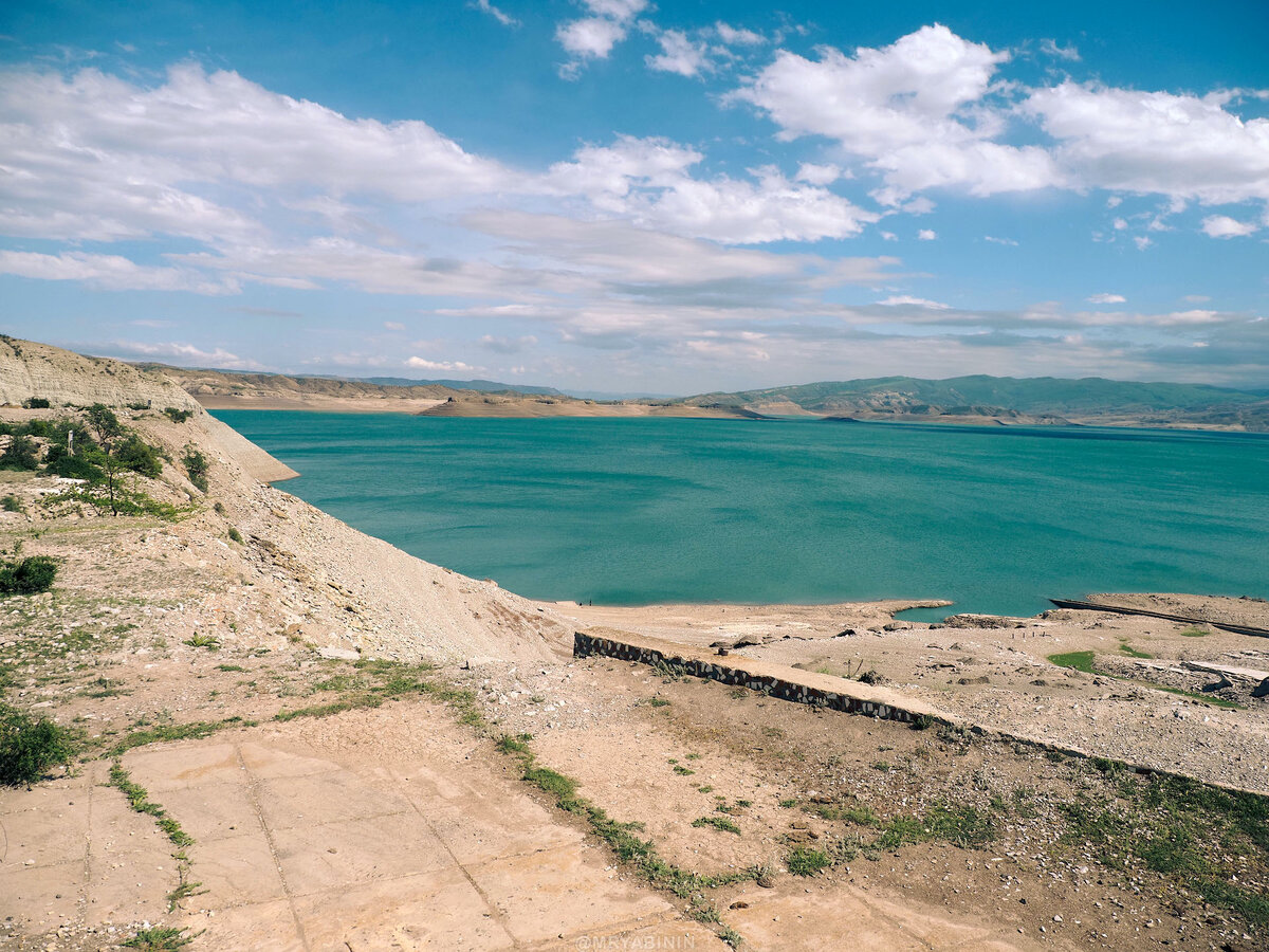 Дагестан. Долина реки Сулак. Миатлинская и Чиркейская ГЭС. Чиркейское водохранилище.