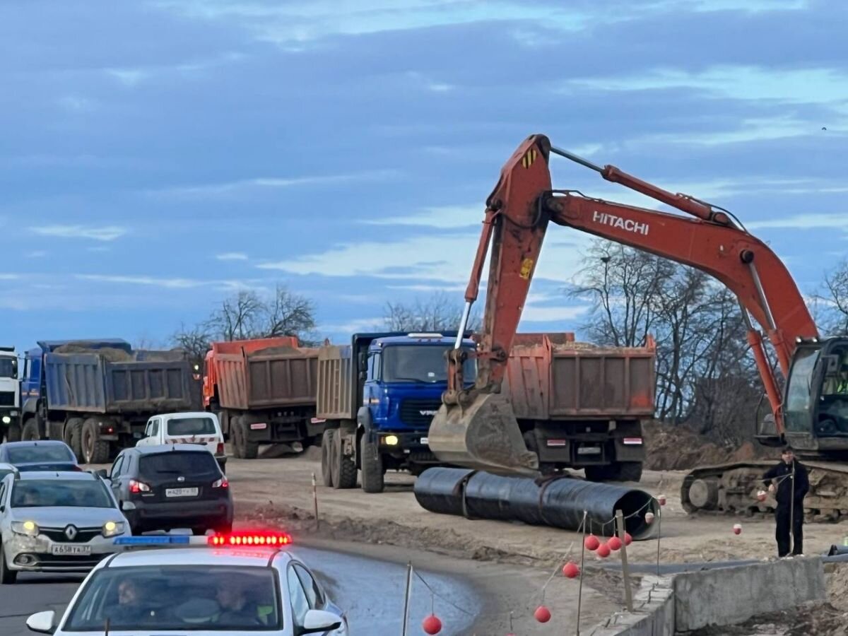 Во Владимирской области на участке обвалившейся дороги введено  двухстороннее движение | «Владимирские новости» | Дзен