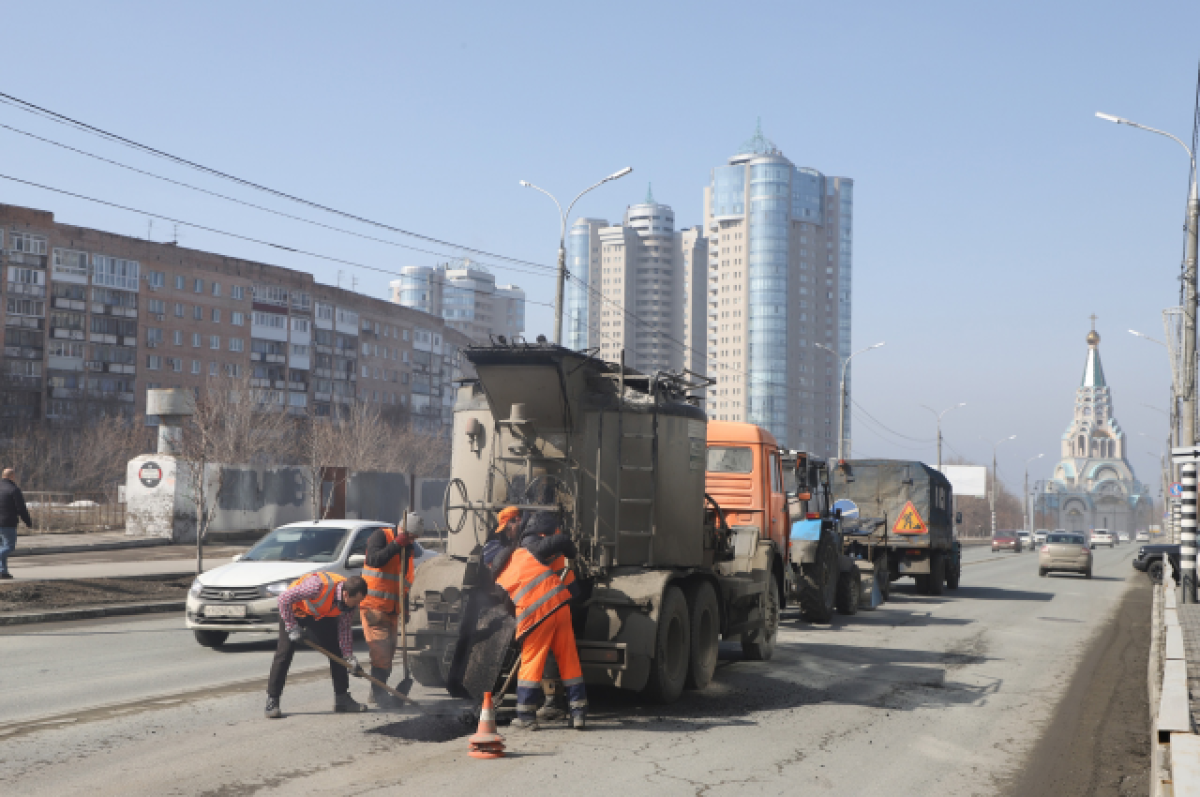 В Самаре после дождей возобновили аварийно-ямочный ремонт автодорог | АиФ- Самара | Дзен