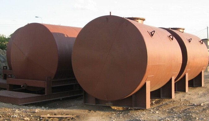 Описание резервуара емкостью 7 куб. метров Для хранения вязких, жидкостных сред широко используются специальные резервуары 7 м3.-2