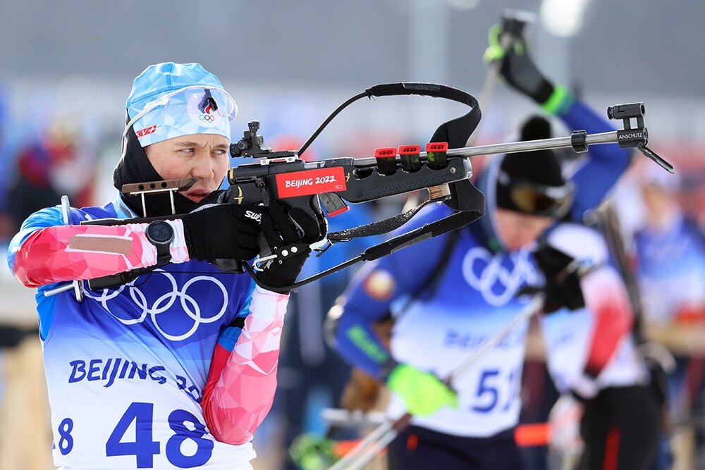    До отлучения наших биатлонистов Даниил Серохвостов успел поучаствовать в Олимпийских играх-2022 в Пекине. / Станислав Красильников/ТАСС